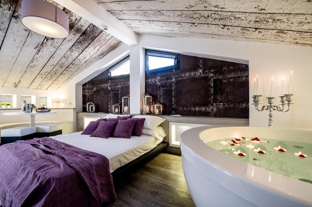 Emphasis Suites & Rooms Cagliari Ngoại thất bức ảnh