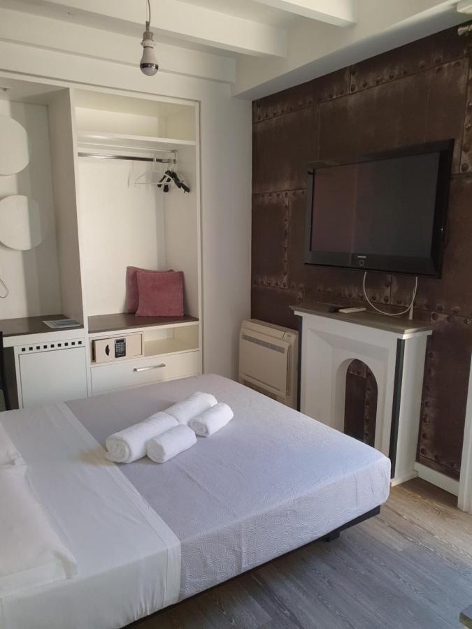 Emphasis Suites & Rooms Cagliari Ngoại thất bức ảnh