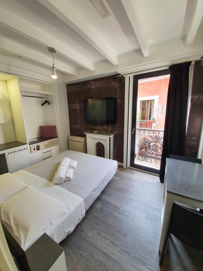 Emphasis Suites & Rooms Cagliari Ngoại thất bức ảnh
