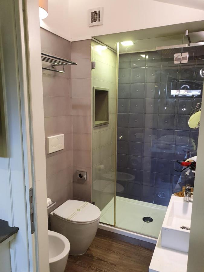 Emphasis Suites & Rooms Cagliari Ngoại thất bức ảnh