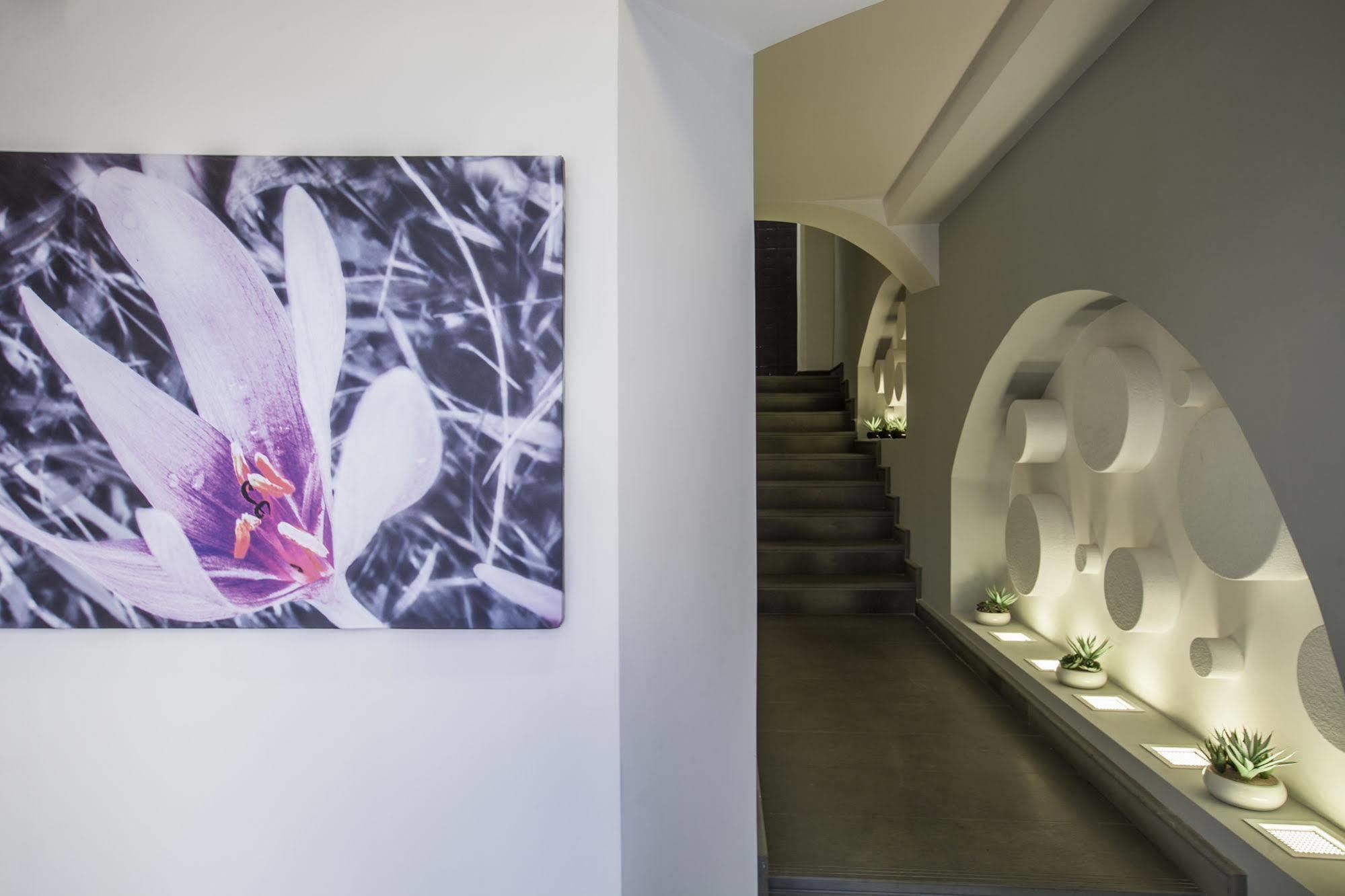 Emphasis Suites & Rooms Cagliari Ngoại thất bức ảnh